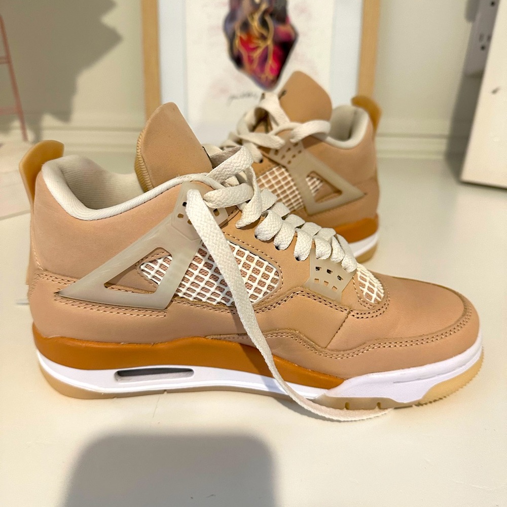 Air Jordan 4 Retro shimmer sneakers! Worn ONCE!